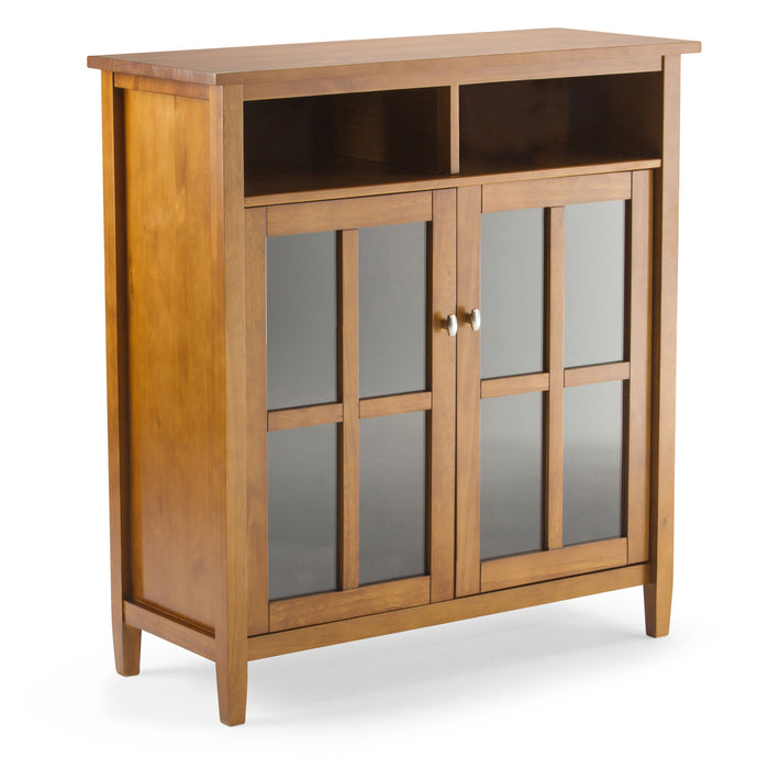 Warm Shaker - Medium Storage Media Cabinet